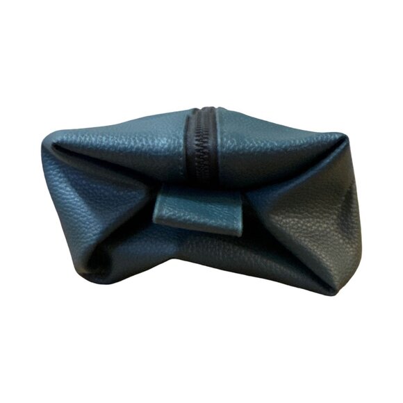 Dwell Studio Mens Leather Grooming Bag With Zipper Closure 9" L Green/Blue - Picture 5 of 5